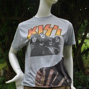 Reworked "Kiss" mixed media band tee